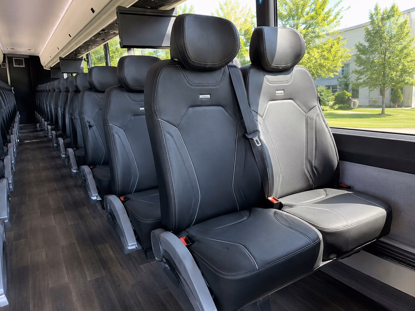 how the day of the week changes what a bus costs in thousand oaks california
