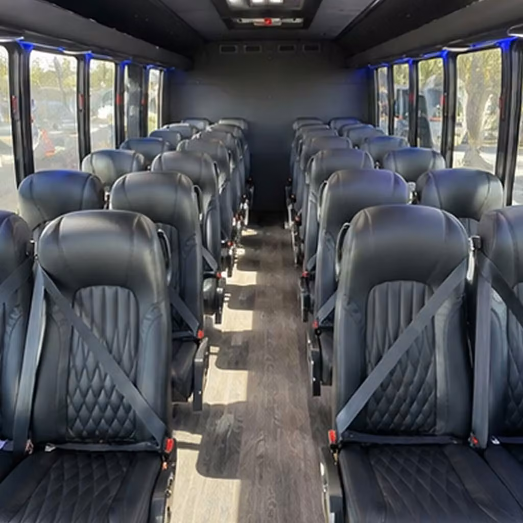 thousand oaks 30 passenger minibus rental